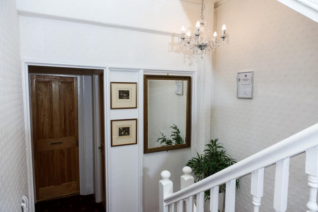 Atlantis Guest House South Shields Exterior photo